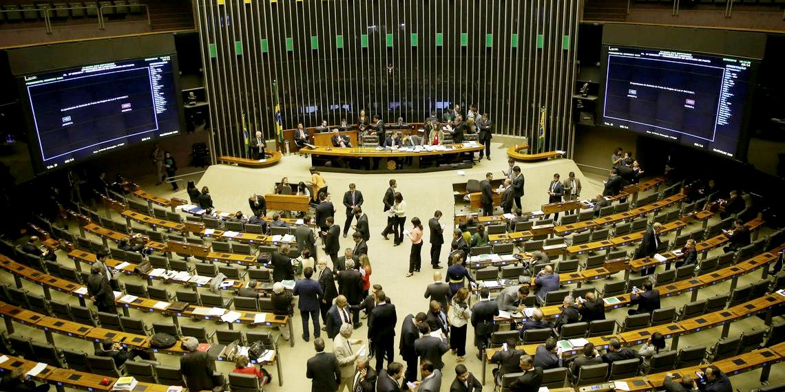 Mais de 90% dos deputados tentarão a reeleição em outubro