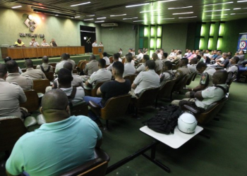 Detran capacita condutores de veículos de emergência da PM