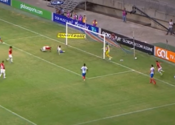 Bahia perde a invencibilidade de oito jogos para o Inter na Arena Fonte Nova