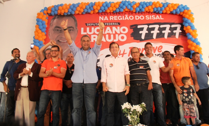 Luciano Araújo lança candidatura a deputado federal em Valente, sua cidade natal