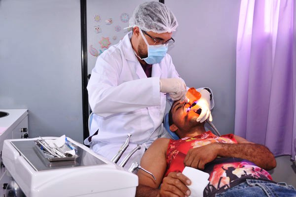 Prefeitura de Santaluz monta Odontomóvel para atender população da sede e zona rural do município