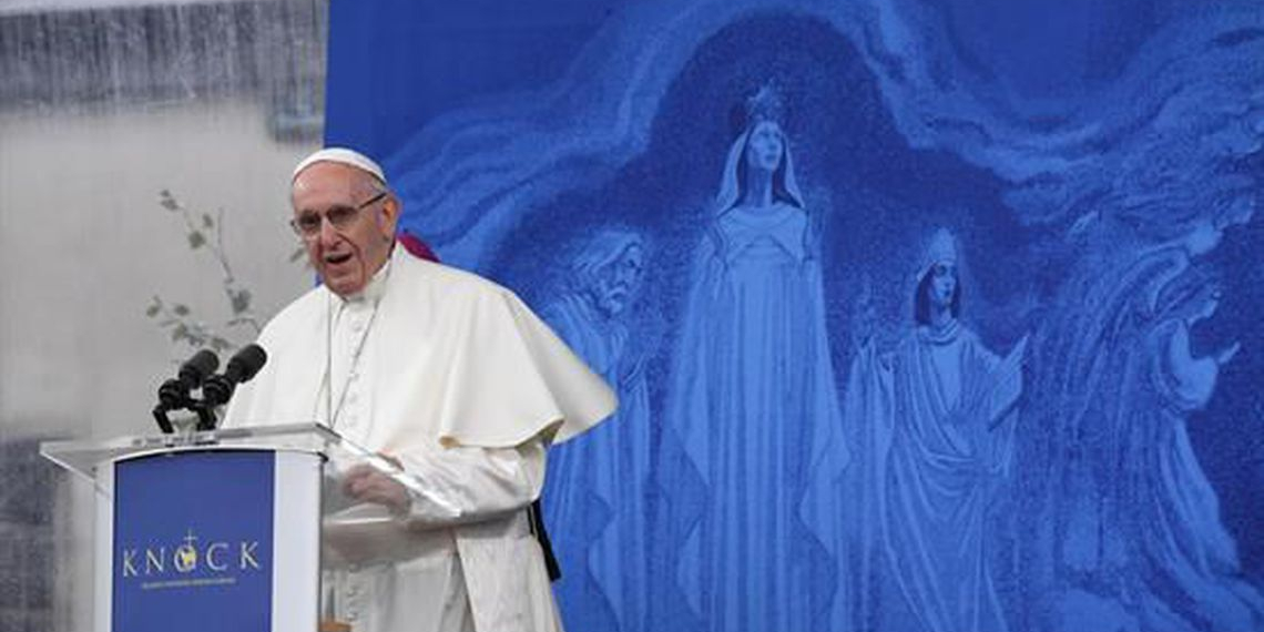 Na Irlanda, papa pede perdão por abusos sexuais cometidos por padres