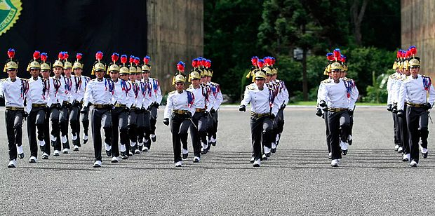 Concurso da PM do Paraná cobra ‘masculinidade’ em edital
