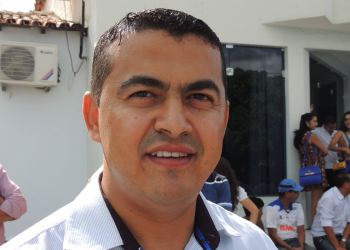 Prefeito de Guajeru sofre grave acidente na BA-026 em Malhada de Pedras