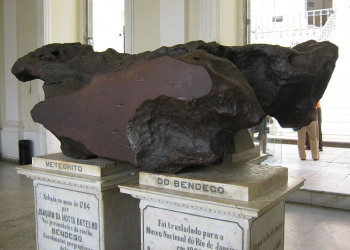 Incêndio atinge Museu Nacional do Rio de Janeiro