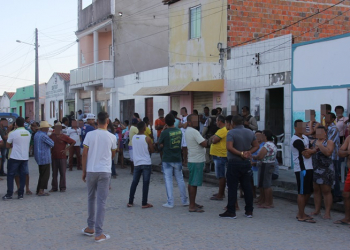 Homem é assassinado a tiros dentro de bar em povoado de Coité