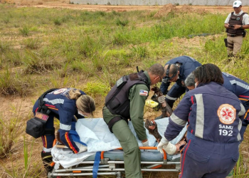 Homem tem mais de 90% do corpo queimado em incêndio de carreta carregada de óleo