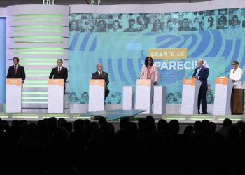 Em primeiro debate com Haddad, candidatos à presidência direcionam críticas ao PT