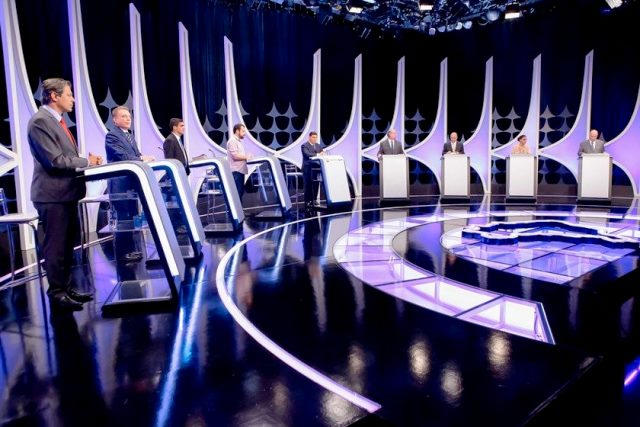 Em debate no SBT, presidenciáveis voltam a criticar a polarização política no Brasil