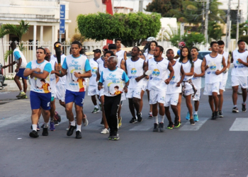 Fogo Simbólico da Pátria percorre várias cidades do território do sisal em dois dias