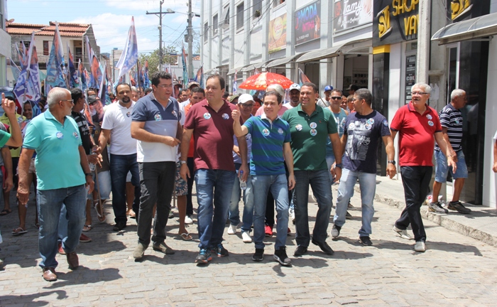 Santaluz – Vice-prefeito Marcinho reúne grupo para inauguração de comitê de campanha de Elmar e Tom