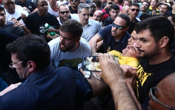 Entenda por que não havia sangue após a facada em Bolsonaro