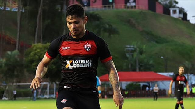 He-Man é expulso com 15 minutos, Vitória aproveita vantagem numérica e vence o América-MG