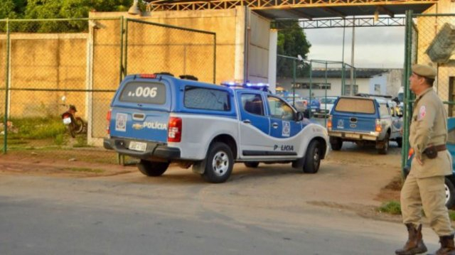 Feira de Santana – Justiça manda 300 presos do regime semiaberto cumprir prisão domiciliar