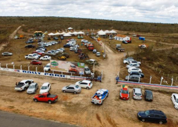 Grande público vibrou com disputa dos pilotos no Rally do Sisal em Valente