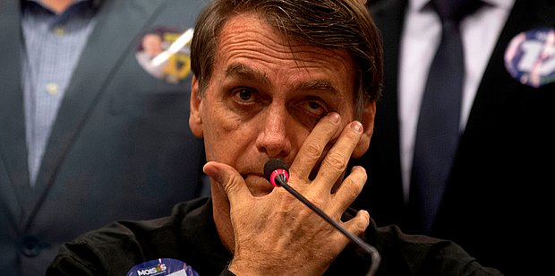 TSE determina que Facebook e YouTube removam vídeos de Bolsonaro sobre “kit gay”