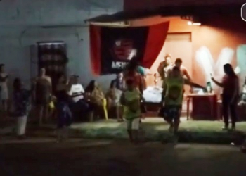 RO – homem é velado em bar, com direito a banda de forró e bebidas