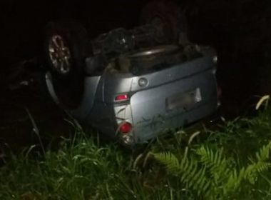 Candidato a governador tem carro alvejado por tiros; veículo capotou