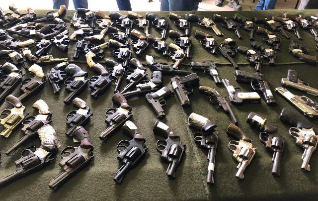 Polícia Civil destrói armas apreendidas em Feira e região