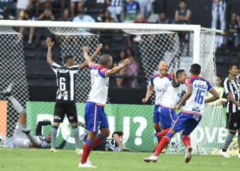 Bahia vence o Botafogo no Rio e se distância da zona da degola
