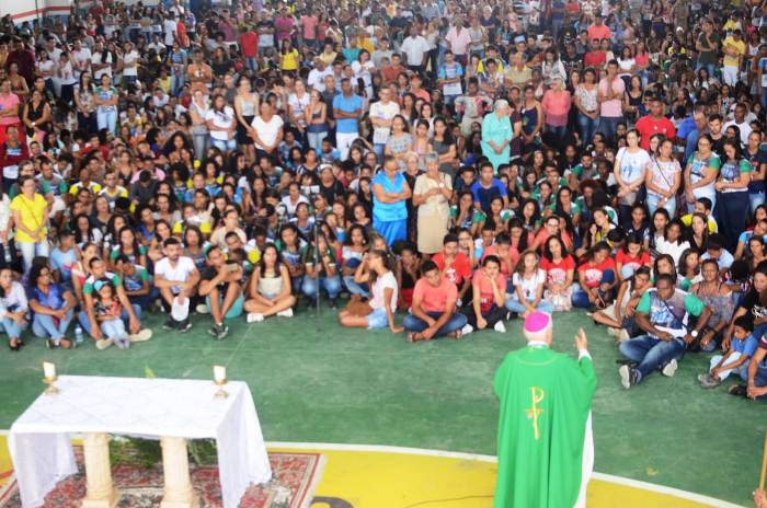 Diocese de Serrinha comemora o Dia Nacional da Juventude em Nova Fátima