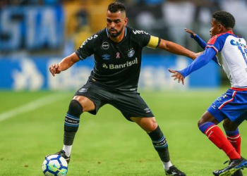 Arbitragem impede segunda vitória do Bahia no Brasileirão fora de casa depois de está vencendo o Grêmio por 2 a 0