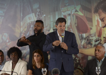 Em reunião com evangélicos, Haddad propõe federalizar combate ao crime