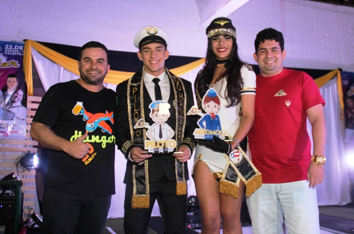 Jovens de Feira de Santana e de Valente vencem o concurso de aeromoça e piloto do Hangar 2018