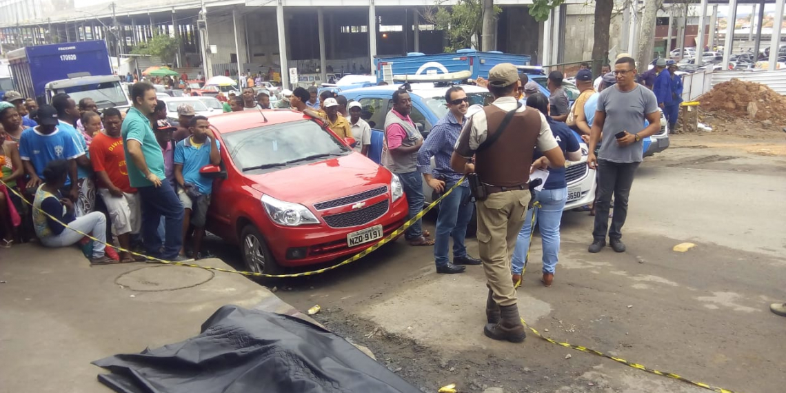 Ex-presidiário é executado a tiros em frente ao Centro de Abastecimento