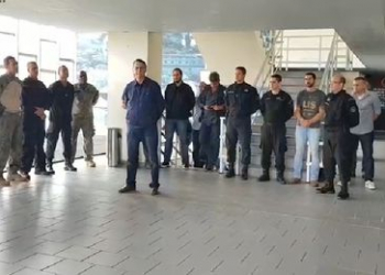 Bolsonaro diz que capitães vão mandar no Brasil