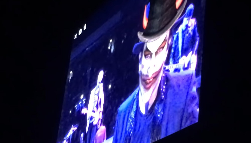 U2 chama Bolsonaro de ‘Capitão Bossa Nova’ e diz que carnaval no Brasil vai virar parada militar