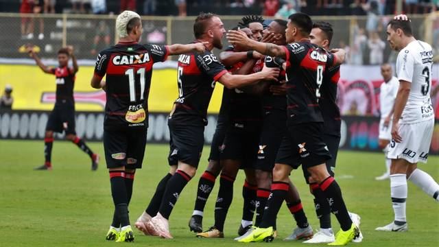 Em duelo direto contra o Z-4, Vitória e Corinthians empatam com gols nos acréscimos