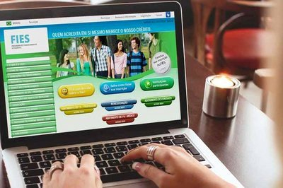 Estudantes têm até sexta-feira para renovar contrato do Fies