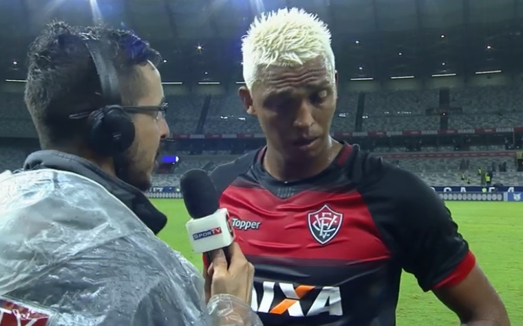 Em noite infeliz de Aderllan, Vitória leva 3 a 0 do Cruzeiro e queda para série B parece inevitável