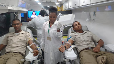 Feira de Santana: alunos do Curso de Formação de Soldados da PM doam sangue às vítimas de acidente na BR-116