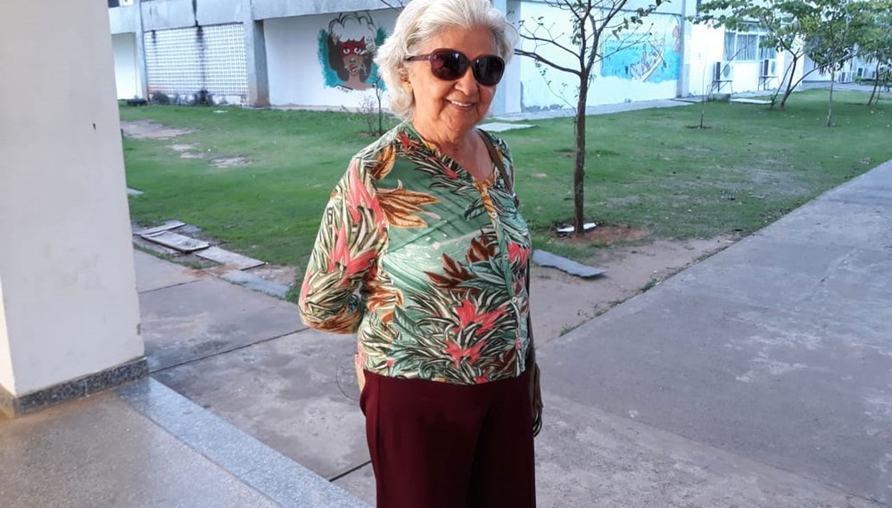 Candidata de 81 anos fica com fome e abandona Enem para ir almoçar