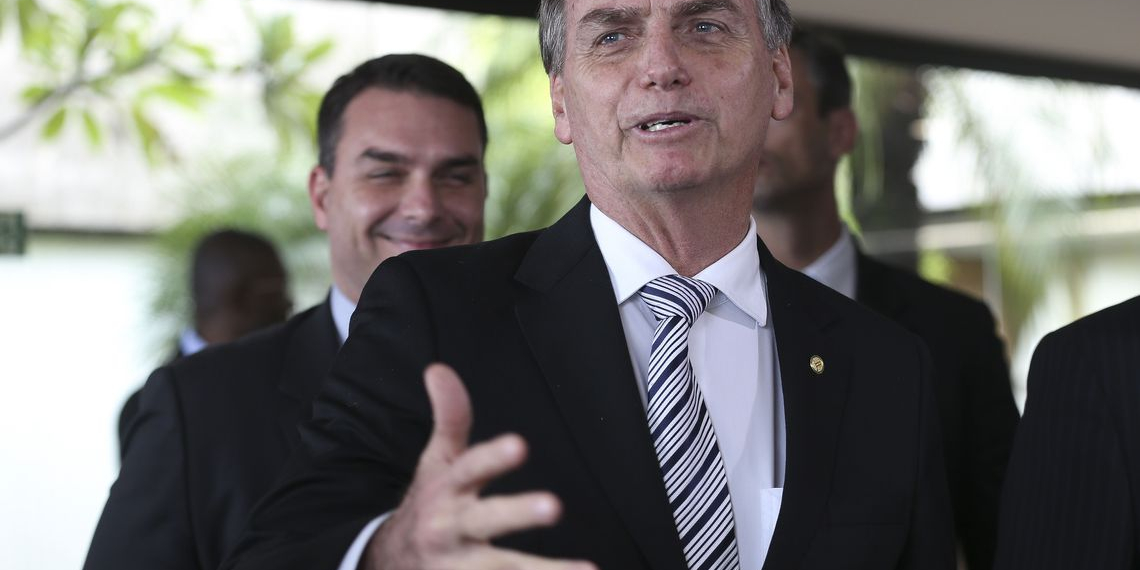 Ministério do Trabalho será incorporado a outra área, diz Bolsonaro
