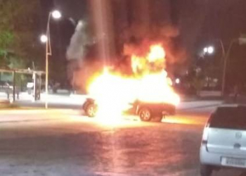 Bancos de mais duas cidades da Bahia são atacados por quadrilha usando explosivos