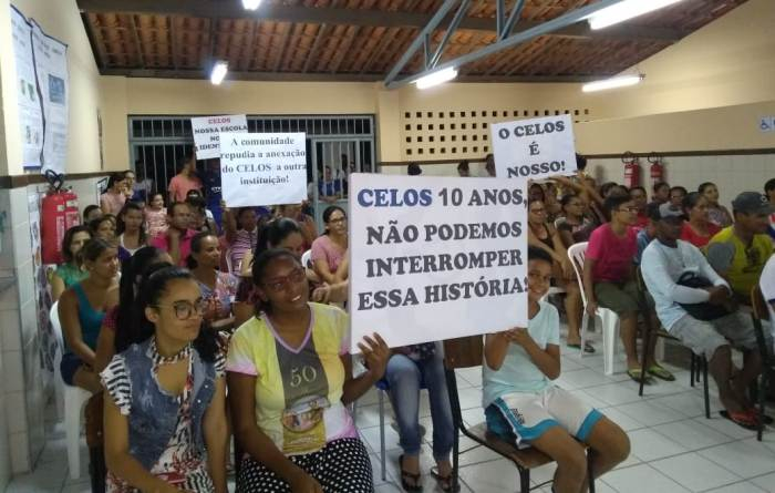 Valente – Pais, alunos e professores de colégio estadual em Santa Rita de Cássia reagem a proposta da SEC de transformar unidade em anexo