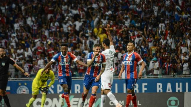Bahia vence o Fluminense e fica mais próximo da Sul-Americana