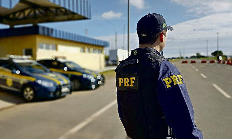 PRF abre concurso com 500 vagas e salário de R$ 9.473,57; veja edital