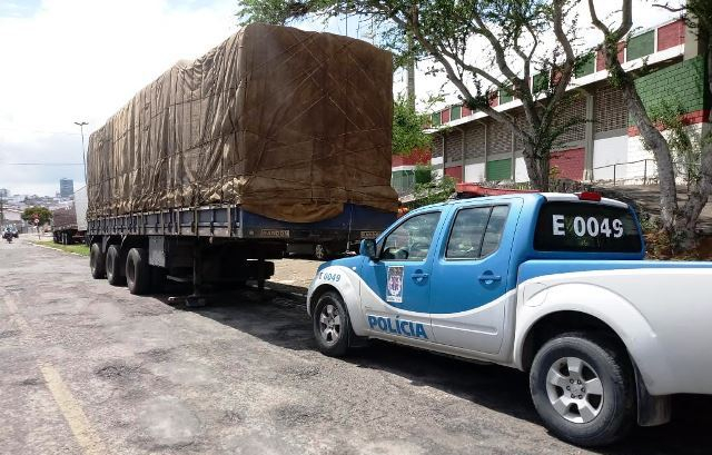 Decarga recupera 45 toneladas de madeira roubada em Araci