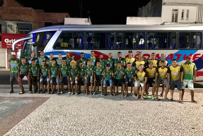 Delegação de Retirolândia com a presença do prefeito vai a Itapetinga em busca de uma vaga nas quartas de final (atualizada)