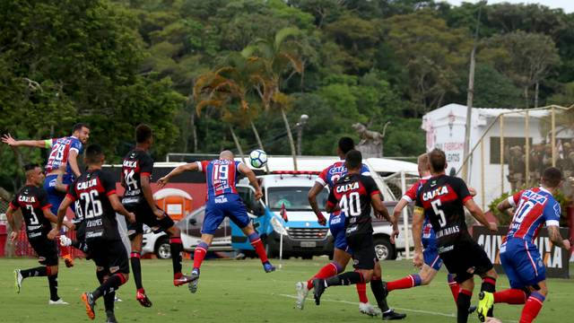 BA-VI termina no empate em 2 a 2 e equipes se mantêm na mesma posição na tabela