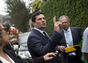 Moro aceita convite de Bolsonaro para comandar o Ministério da Justiça