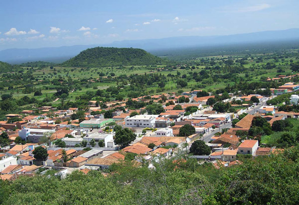 Três jovens morrem após receberem choque elétrico durante limpeza de cisterna