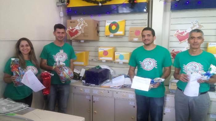 Correios de Coité tem quantidade recorde de cartinhas para o Papai Noel; adote a sua e faça uma criança feliz