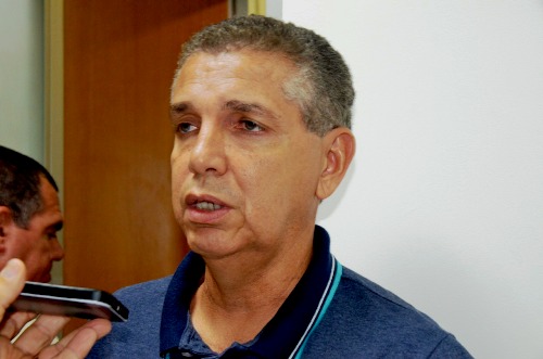 Ex-funcionários e aposentados da COELBA apresentam uma série de irregularidades da empresa ao deputado Alex da Piatã