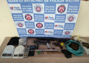 PM apreende submetralhadora e drogas em Sátiro Dias