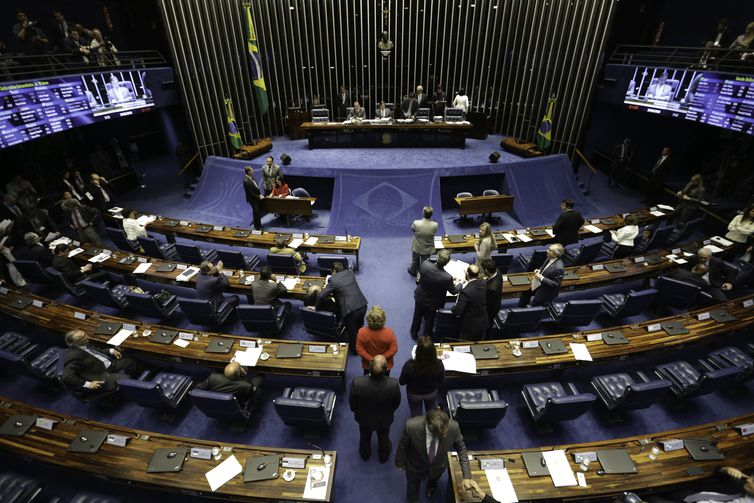 Senado aprova reajuste para o Judiciário